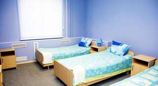 Гостиница  Причал Мурманск Кровать в общем номере с 3 кроватями-1