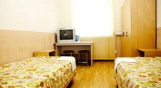 Гостиница  Причал Мурманск Кровать в общем номере с 2 кроватями-3